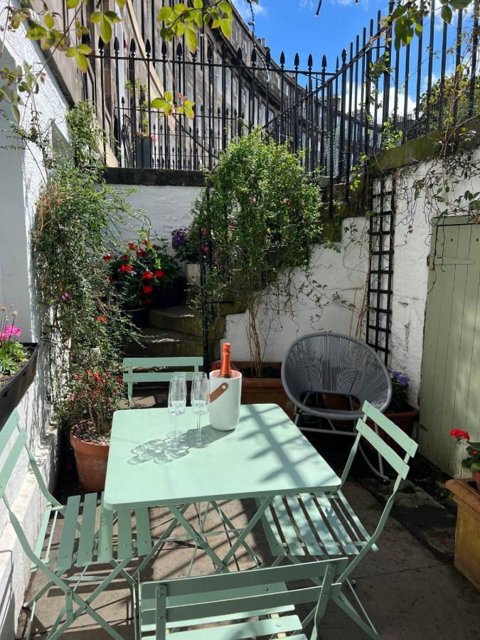 Апартаменты Guestready - Chic Flat In The Heart Of Эдинбург Экстерьер фото